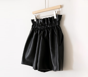 나쁜 예시 - 기울어진 촬영